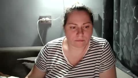 Laura online show from November 27, 2025, 7:16 pm