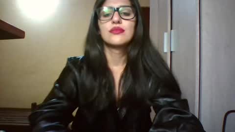 Cande online show from December 23, 2024, 2:02 am