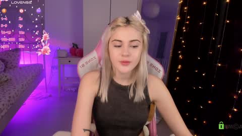 You can call me HH online show from December 8, 2024, 3:45 pm