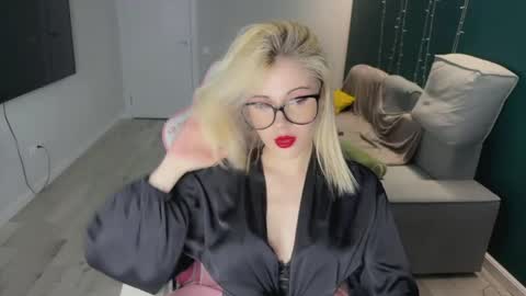 You can call me HH online show from April 5, 2026, 3:20 pm