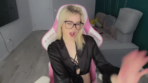 You can call me HH online show from April 6, 2026, 1:34 pm