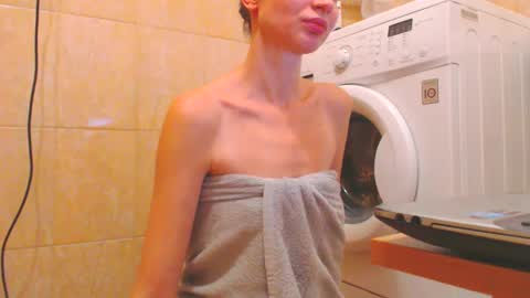 CANDYJESx online show from December 10, 2024, 1:44 pm