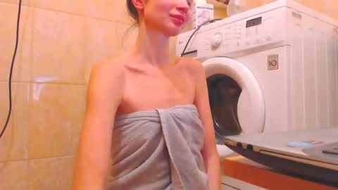 CANDYJESx online show from December 10, 2024, 5:11 pm