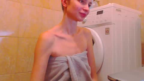 CANDYJESx online show from January 25, 2025, 2:47 pm