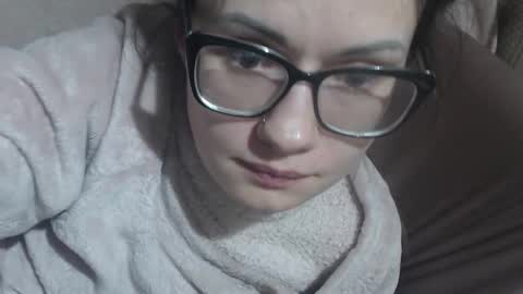 say meow and send tip  online show from February 13, 2026, 11:23 pm