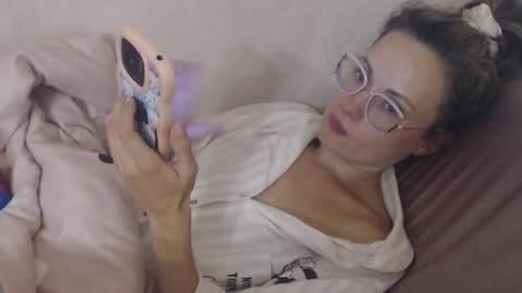 say meow and send tip  online show from July 12, 2026, 10:17 am