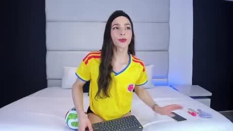 candyluxury_ online show from June 23, 2026, 12:25 pm