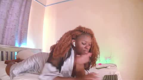 Candice online show from October 6, 2025, 10:12 am