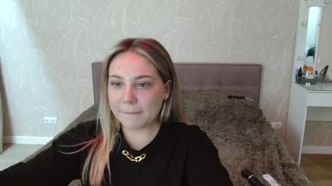 Snapshot of candymini chatting on March 6, 2025, 3:13 pm candymini online show from March 6, 2025, 3:13 pm