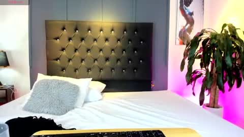 Snapshot of candyrose__ chatting on August 7, 2026, 11:56 am candyrose__ online show from August 7, 2026, 11:56 am