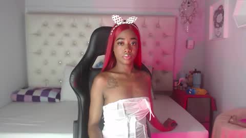 Snapshot of candyy_ebony chatting on October 26, 2025, 4:29 am Candy Ebony online show from October 26, 2025, 4:29 am