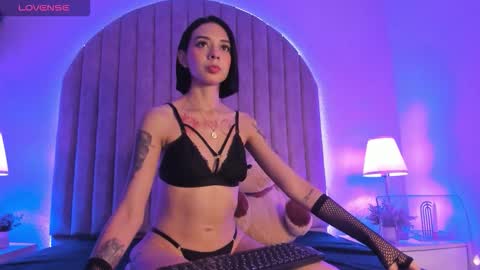 U Sweet Candy Love  online show from September 17, 2025, 8:32 pm