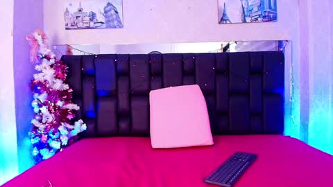 Aura  online show from January 21, 2025, 11:56 am