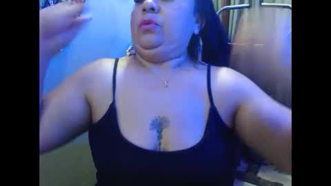 CanelaCollins online show from April 19, 2026, 2:22 am