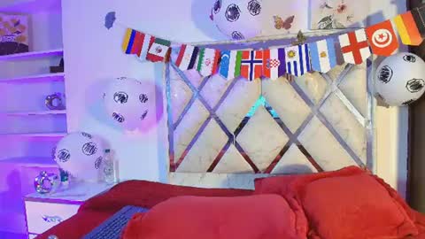 Canelitha online show from July 15, 2026, 5:51 pm