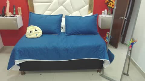 Canela online show from September 10, 2025, 3:34 pm