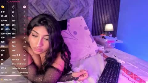 GABRIELA LOPEZ online show from December 31, 2024, 1:15 am