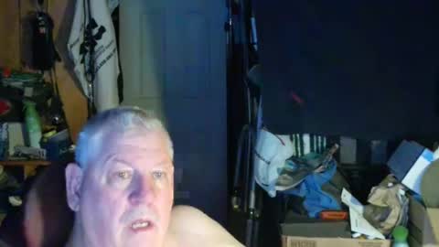 canoelicker69 online show from September 19, 2025, 6:37 am