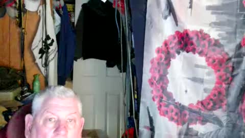 canoelicker69 online show from April 18, 2026, 7:07 pm