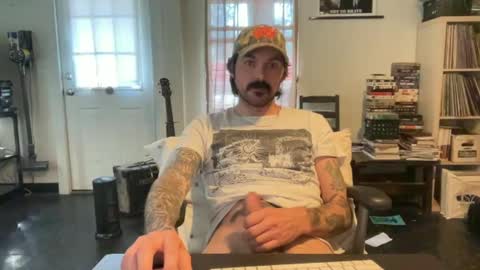 cantleavethehouse online show from February 27, 2025, 8:09 pm