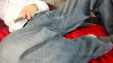 canuk1983 online show from February 2, 2025, 3:28 pm