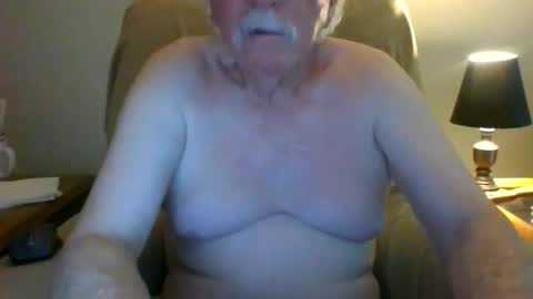 Snapshot of capecod21 chatting on May 9, 2026, 11:37 am capecod21 online show from May 9, 2026, 11:37 am