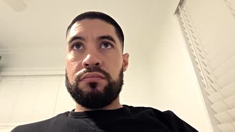 cappinrc8 online show from December 17, 2025, 4:40 am