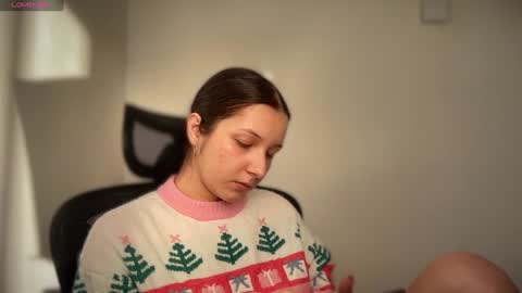 Emma online show from January 14, 2025, 1:38 pm