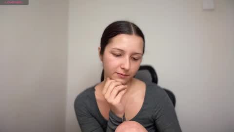 Emma online show from February 18, 2025, 3:32 pm