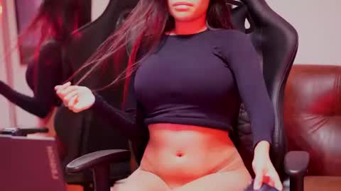 Miyah online show from June 13, 2026, 4:32 am