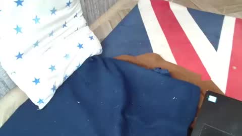 Snapshot of capt_ain chatting on October 25, 2025, 1:29 pm Captain online show from October 25, 2025, 1:29 pm