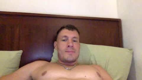 Snapshot of capt_oliver chatting on December 11, 2024, 8:18 pm follow my twitter online show from December 11, 2024, 8:18 pm