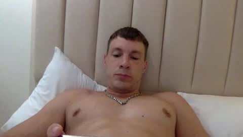 Snapshot of capt_oliver chatting on December 26, 2024, 7:49 pm follow my twitter online show from December 26, 2024, 7:49 pm