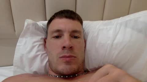 Snapshot of capt_oliver chatting on January 4, 2025, 8:05 pm follow my twitter online show from January 4, 2025, 8:05 pm