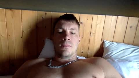 Snapshot of capt_oliver chatting on February 16, 2025, 4:20 am follow my twitter online show from February 16, 2025, 4:20 am
