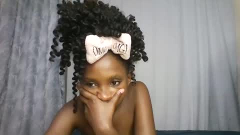 Snapshot of carababey chatting on March 25, 2026, 12:16 am carababey online show from March 25, 2026, 12:16 am