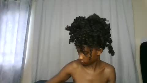 Snapshot of carababey chatting on March 28, 2026, 9:42 am carababey online show from March 28, 2026, 9:42 am