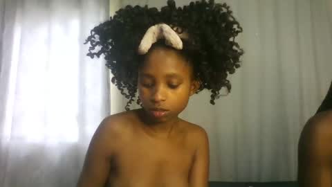 Snapshot of carababey chatting on April 6, 2026, 8:37 am carababey online show from April 6, 2026, 8:37 am