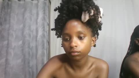 Snapshot of carababey chatting on April 10, 2026, 12:38 am carababey online show from April 10, 2026, 12:38 am