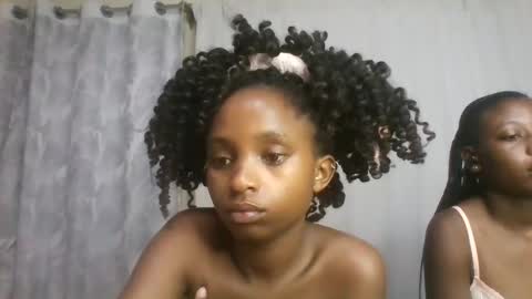 Snapshot of carababey chatting on April 12, 2026, 12:26 am carababey online show from April 12, 2026, 12:26 am