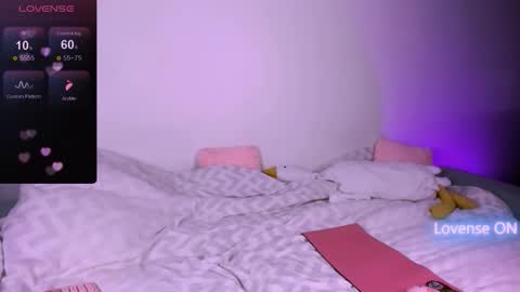 CaraDelfie online show from December 15, 2025, 12:48 am