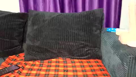 caramel_drip1 online show from February 11, 2026, 12:37 am