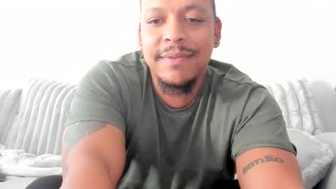 Snapshot of caramelizedzeus chatting on October 15, 2025, 6:19 pm caramelizedzeus online show from October 15, 2025, 6:19 pm