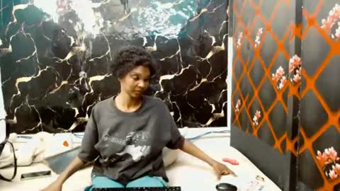 caramelminxx_ online show from July 7, 2026, 7:34 am