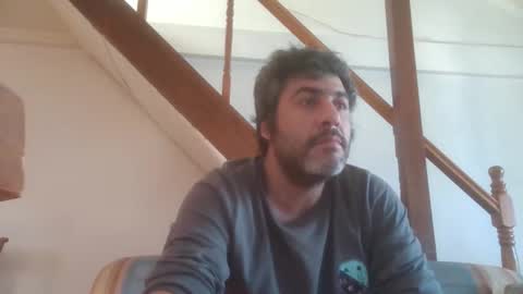 caravibugue online show from November 18, 2025, 8:57 pm