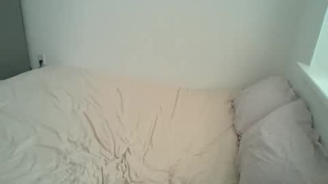 Snapshot of caraviolet chatting on May 23, 2026, 1:59 pm caraviolet online show from May 23, 2026, 1:59 pm