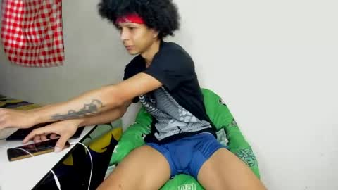 Snapshot of cardrey05 chatting on May 5, 2026, 7:44 pm Carlos and Cristian online show from May 5, 2026, 7:44 pm