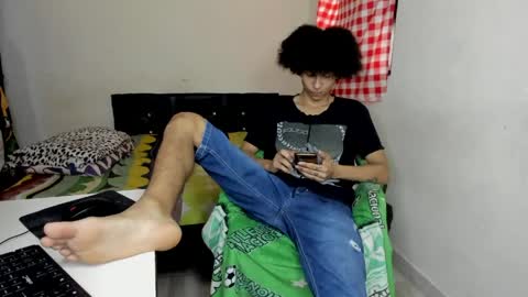Snapshot of cardrey05 chatting on May 20, 2026, 8:04 pm Carlos and Cristian online show from May 20, 2026, 8:04 pm