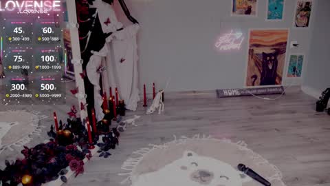 NONA    follow online show from November 9, 2025, 6:12 am