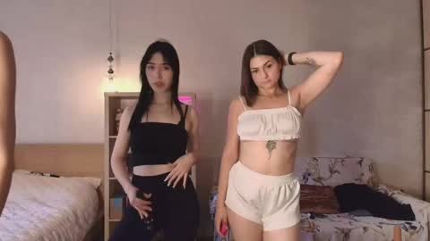 Snapshot of caressyourself chatting on October 20, 2025, 11:10 am caressyourself online show from October 20, 2025, 11:10 am